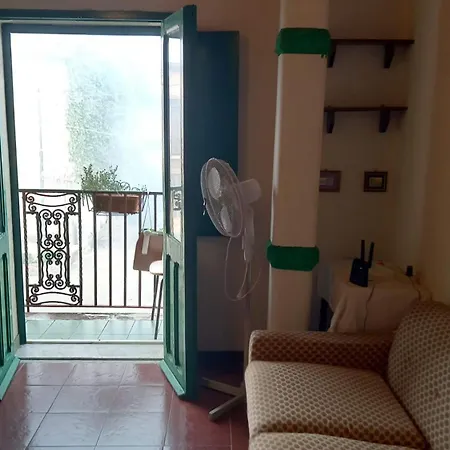 Calabria Collina Di Scilla Casale Ostello1800 Self Service Giardino Stanze E Per Famiglie Coppie E Single Pzza S Gaetano 16 Vakantiehuis